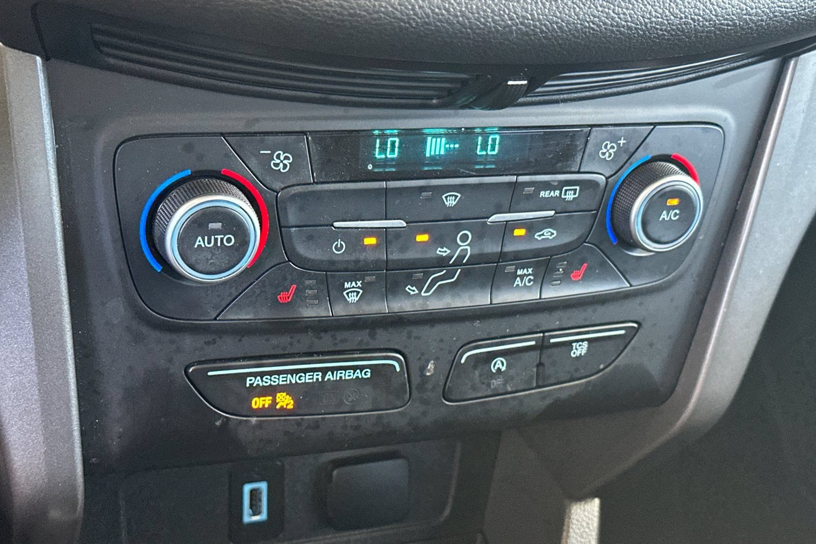 Used 2018 Ford Escape SEL AWD/4WD image 19