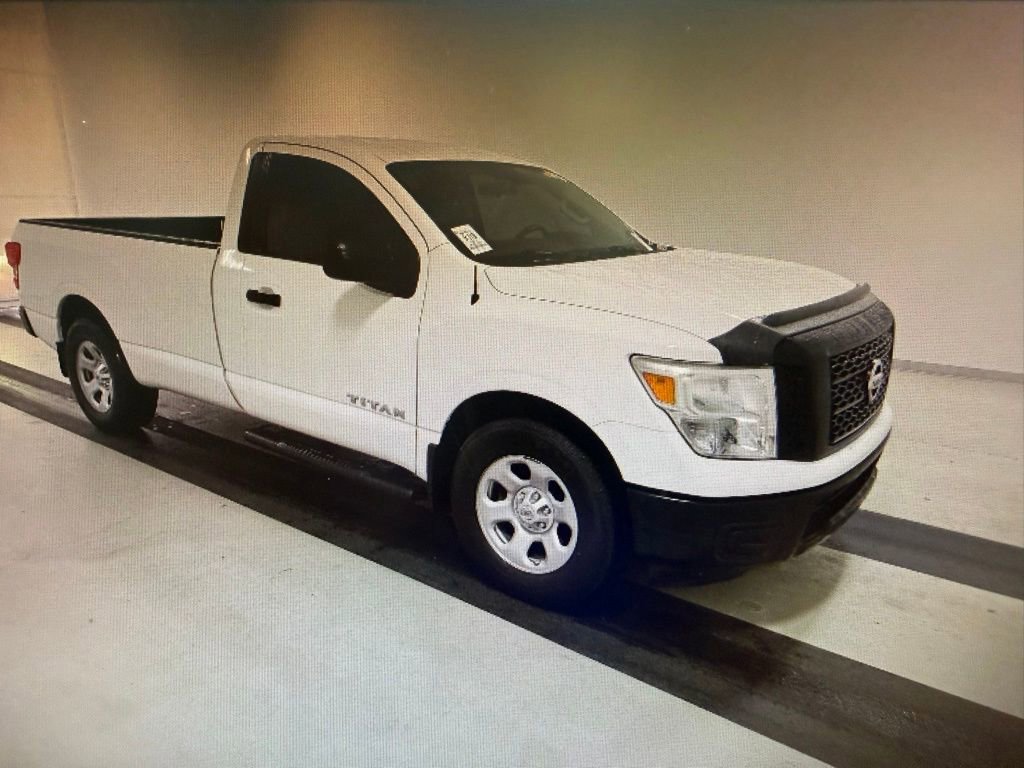 Used 2017 Nissan Titan S image 1