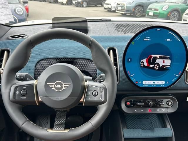 New 2025 MINI Cooper Countryman SE w/ Comfort Package Max image 17