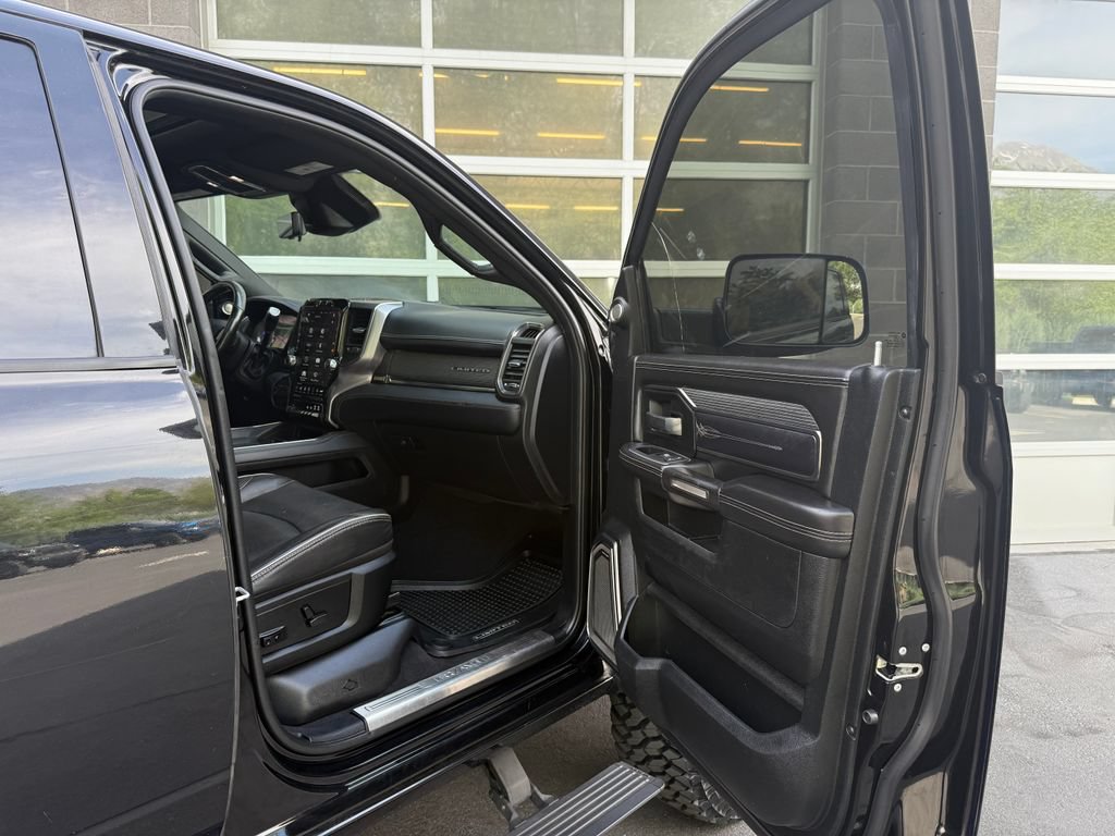 Used 2021 RAM 2500 Limited AWD/4WD image 47