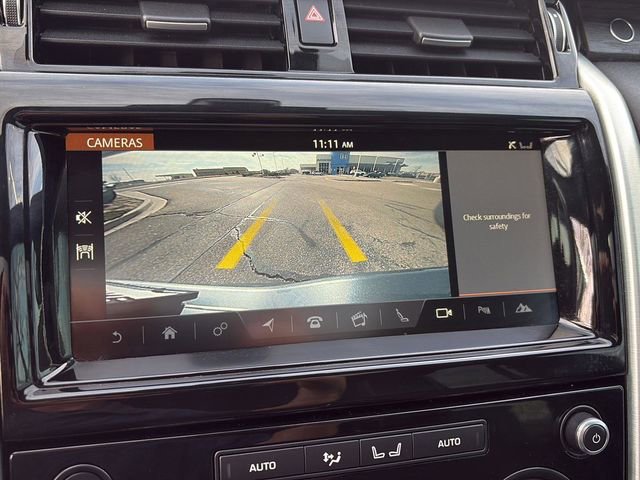 Used 2017 Land Rover Discovery HSE image 12