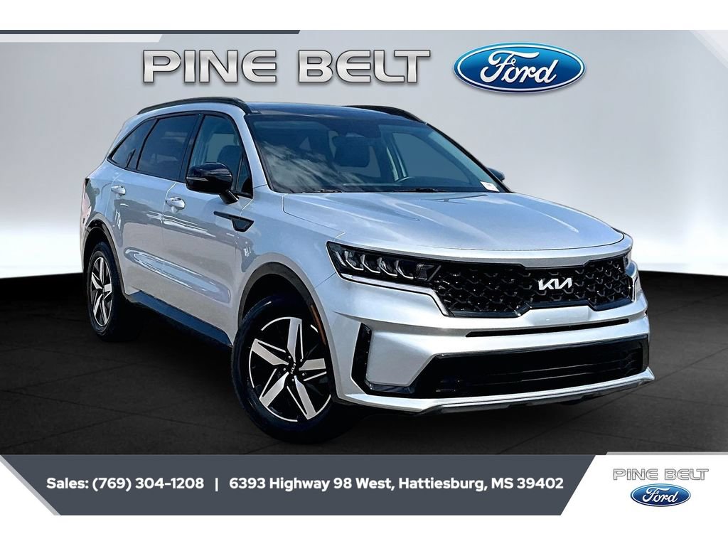 Used 2022 Kia Sorento S w/ Panoramic Sunroof Package
