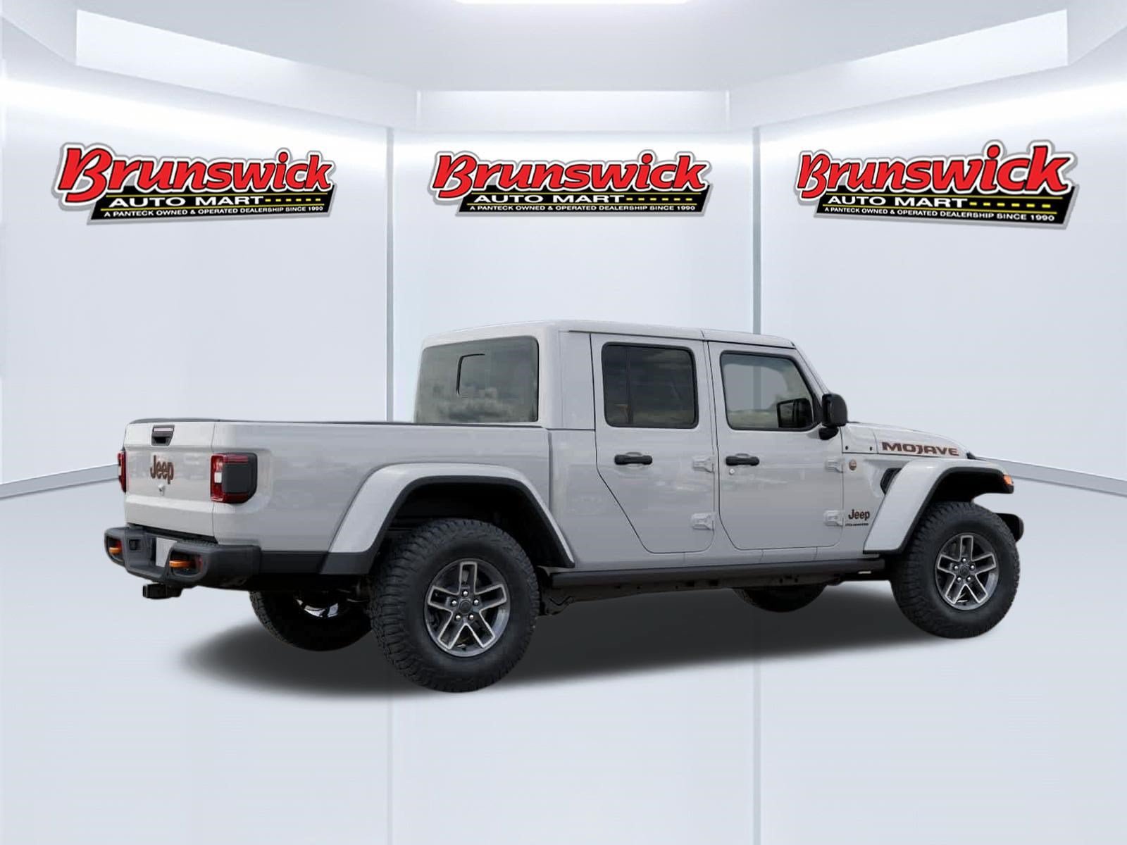 New 2026 Jeep Gladiator Mojave w/ Safety Group AWD/4WD image 4