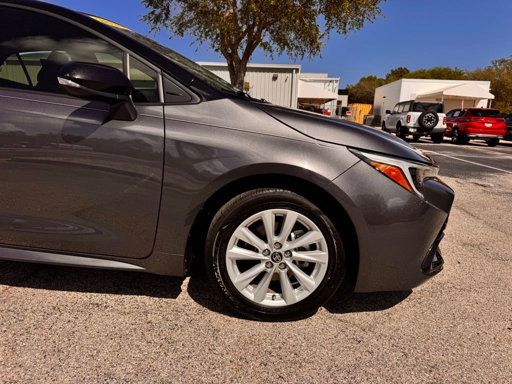 Used 2024 Toyota Corolla SE w/ SE Package FWD image 13