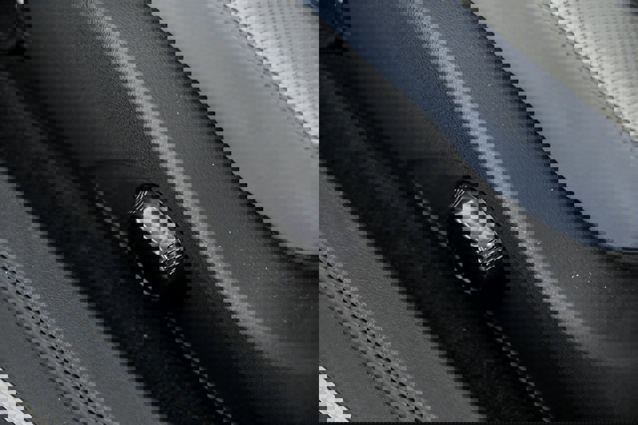 Used 2020 Nissan GT-R Premium image 26