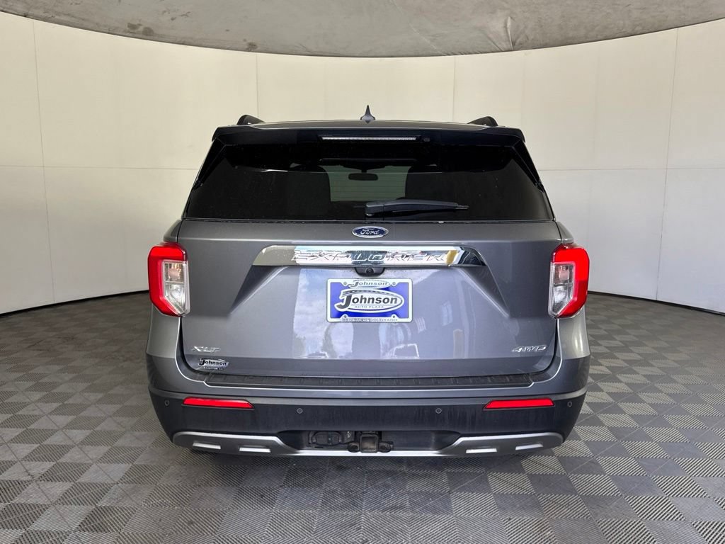 Used 2023 Ford Explorer XLT w/ Equipment Group 202A AWD/4WD image 8
