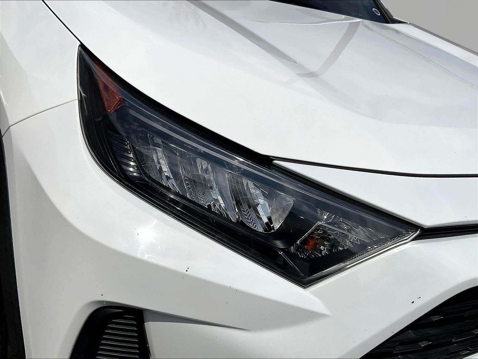 Used 2019 Toyota RAV4 LE AWD/4WD image 31