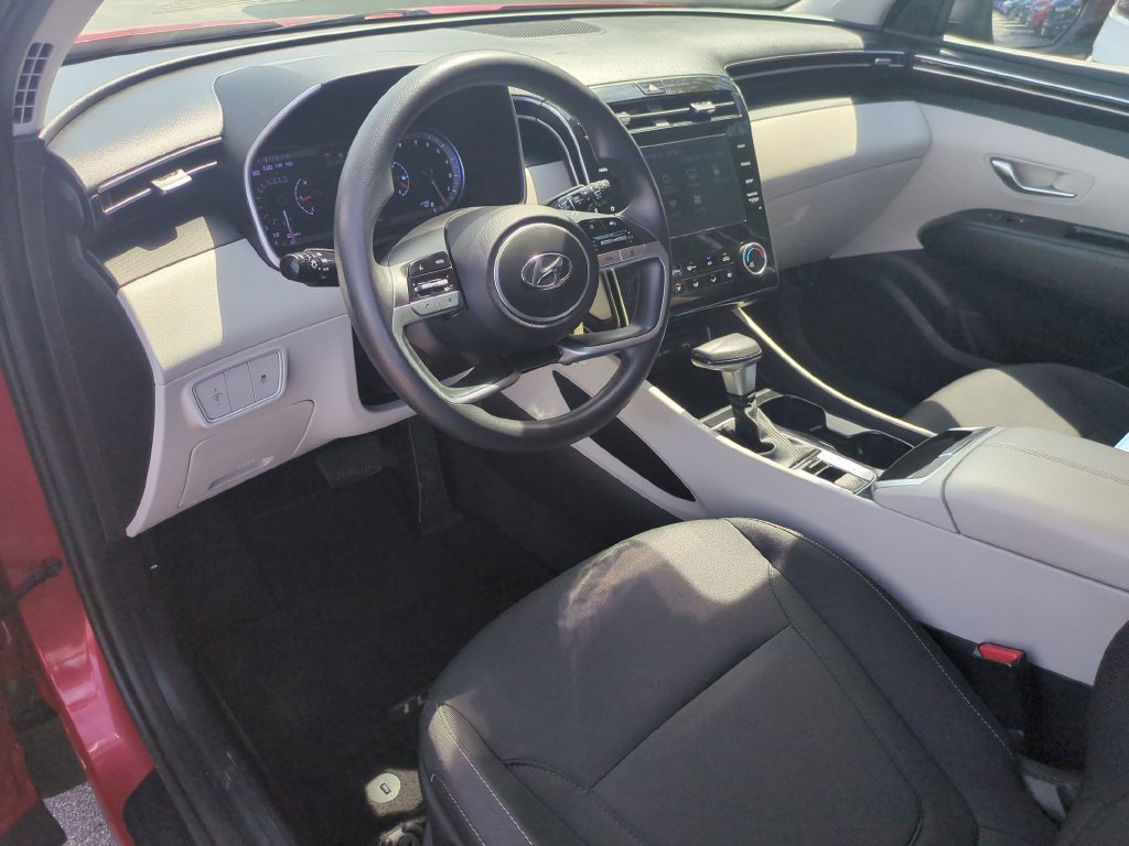 Used 2023 Hyundai Tucson SE AWD/4WD image 16