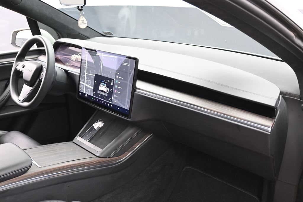 Used 2024 Tesla Model X AWD/4WD image 37