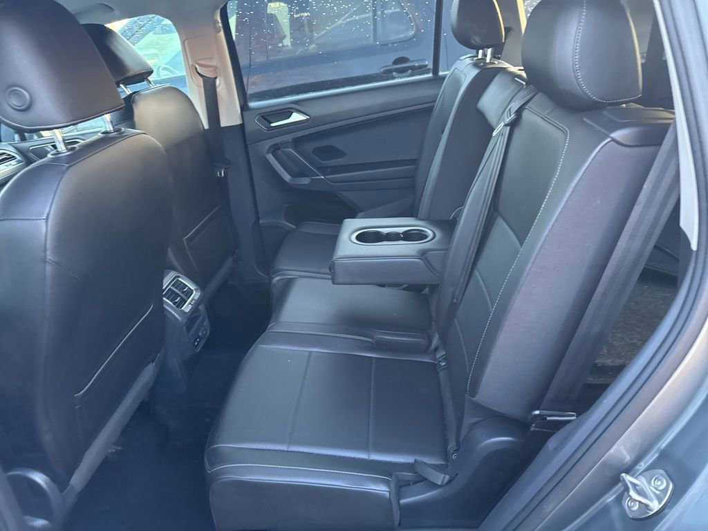 Used 2018 Volkswagen Tiguan SE image 11
