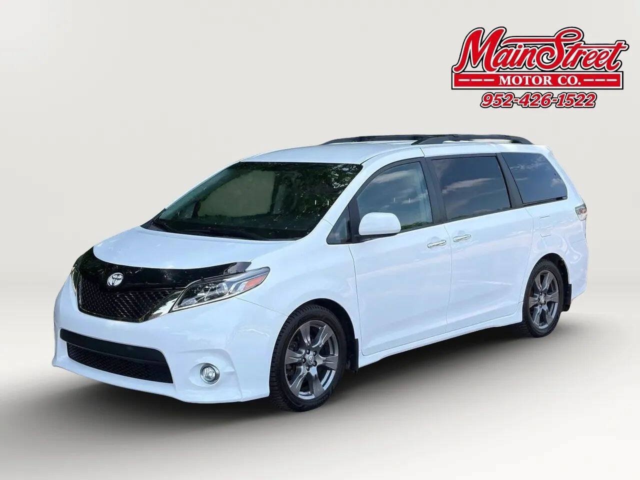 Used 2017 Toyota Sienna SE Premium FWD image 3