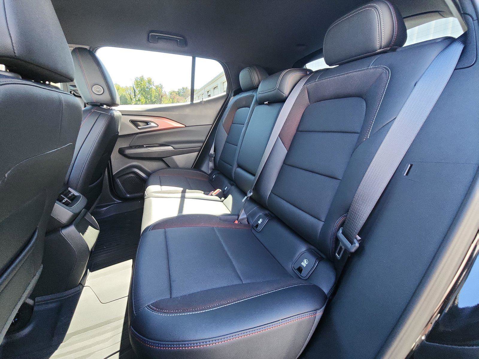 New 2025 Chevrolet Equinox EV RS AWD/4WD image 22