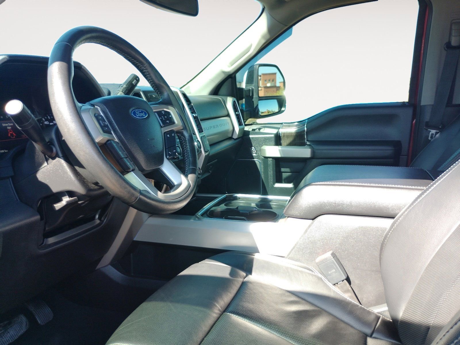 Used 2020 Ford F250 Lariat image 9