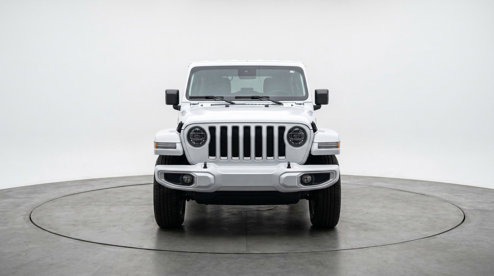 Used 2025 Jeep Wrangler Sahara image 2