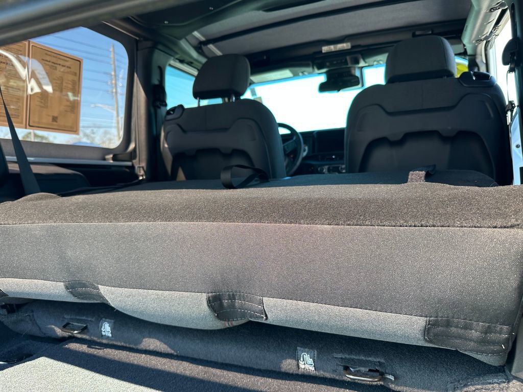 Used 2025 Jeep Wrangler Rubicon image 34