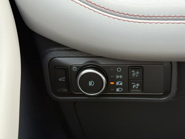 New 2026 Ford Explorer Active w/ Active Comfort Package image 24