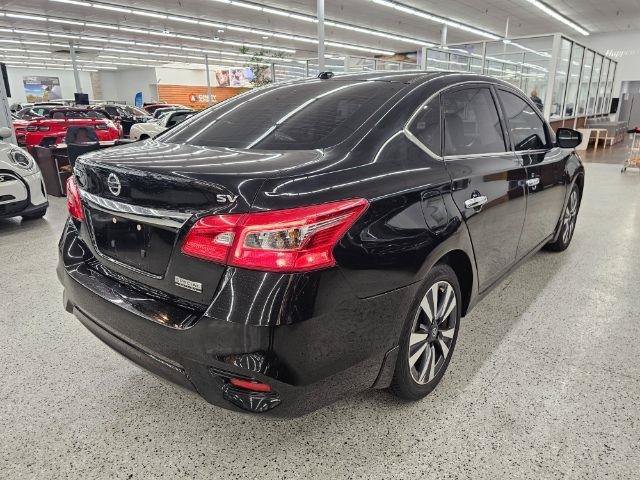 Used 2019 Nissan Sentra SV w/ Special Edition Package FWD image 4
