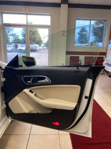 Used 2018 Mercedes-Benz CLA 250 4MATIC image 11