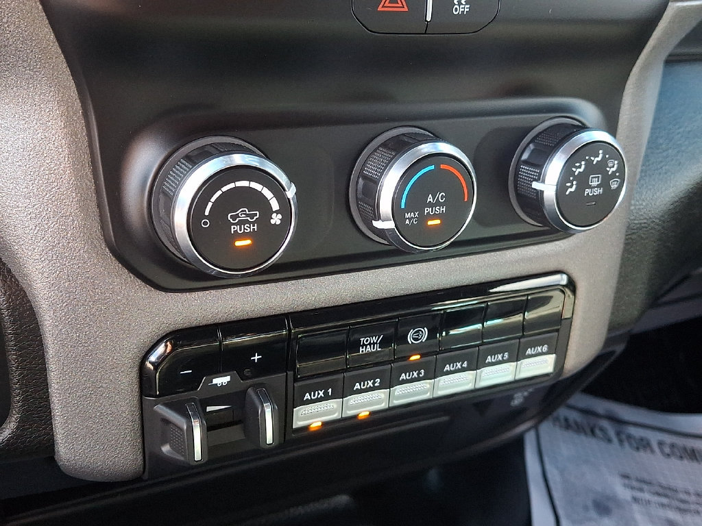 Used 2021 RAM 3500 Tradesman w/ Chrome Appearance Group AWD/4WD image 16