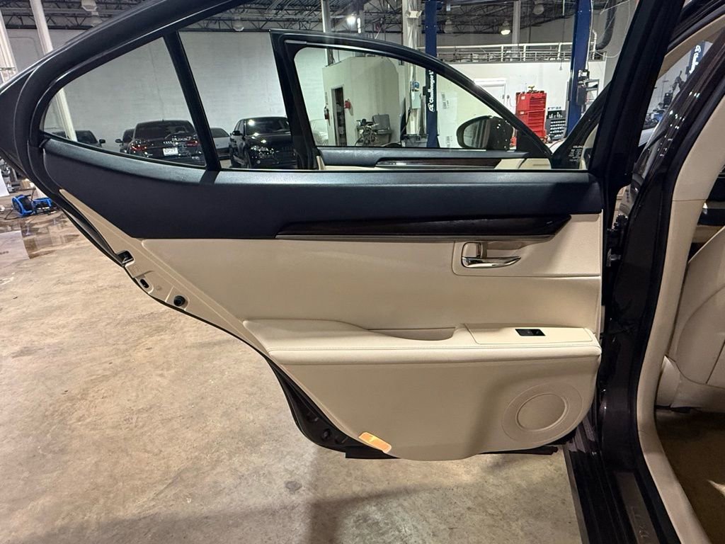 Used 2013 Lexus ES 350 w/ Premium Pkg image 23