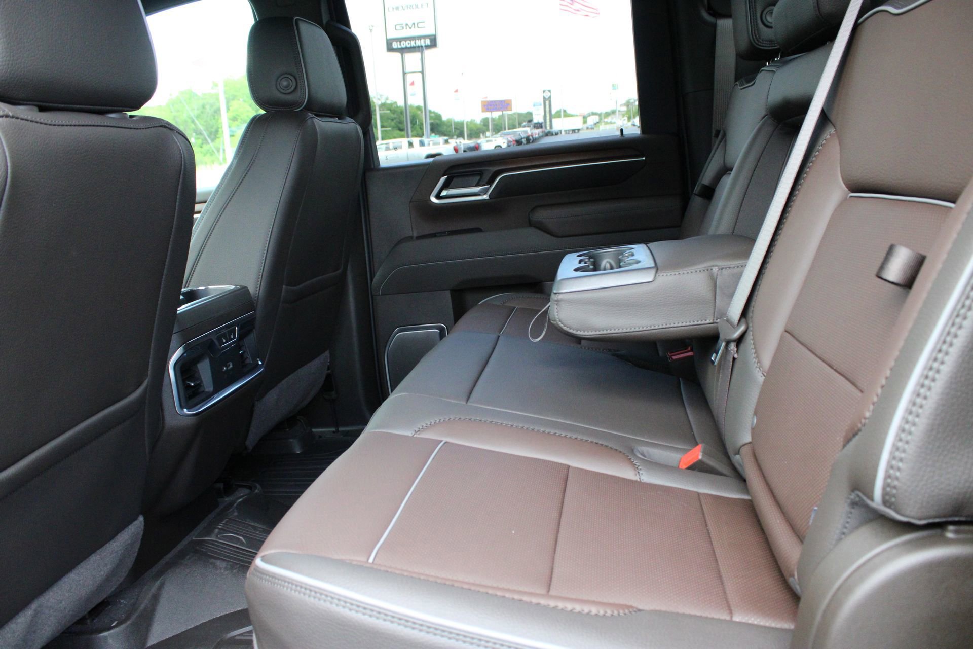 New 2026 GMC Sierra 2500 Denali w/ Technology Package AWD/4WD image 21