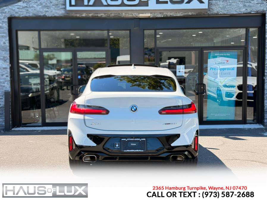 Used 2023 BMW X4 xDrive30i w/ M Sport Package image 21
