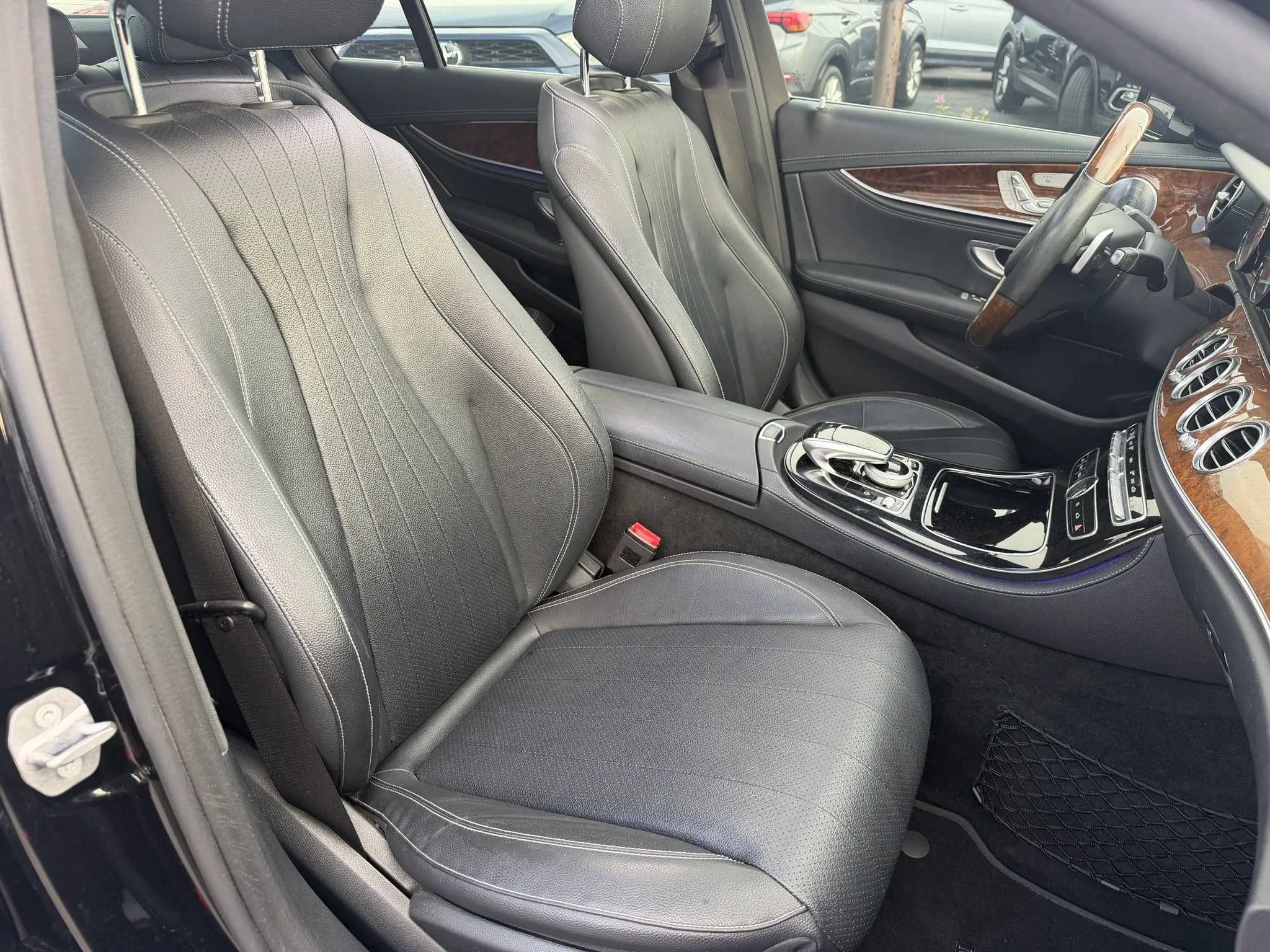 Used 2017 Mercedes-Benz E 300 image 11