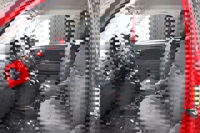 Used 2015 FIAT 500 Pop image 8