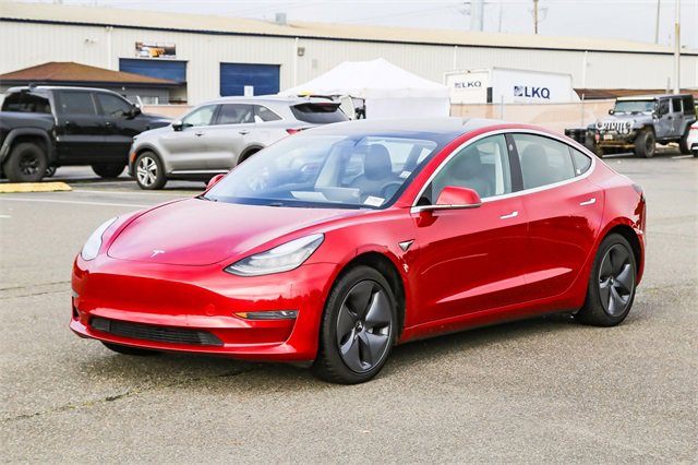 Used 2019 Tesla Model 3 Standard Range Plus image 4