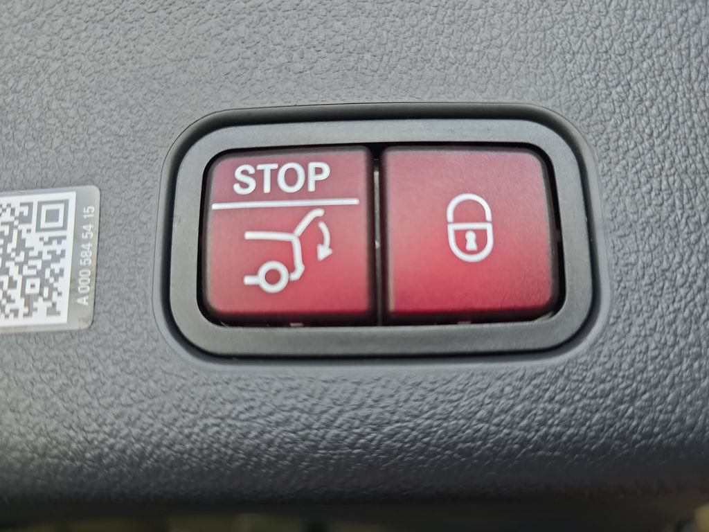 Certified 2026 Mercedes-Benz GLC 300 4MATIC image 15