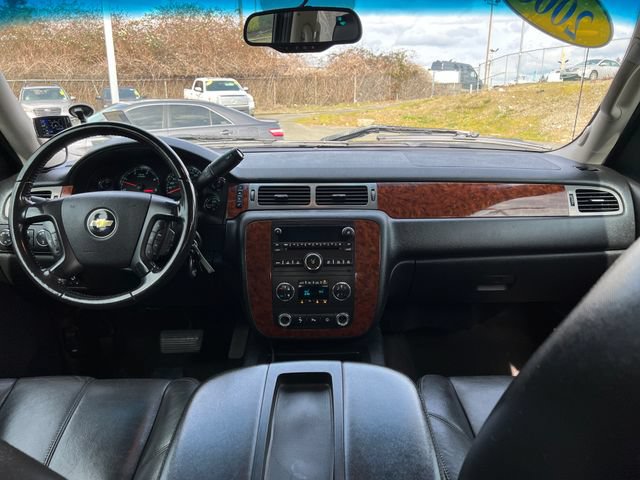 Used 2008 Chevrolet Silverado 2500 LTZ w/ Safety Package AWD/4WD image 11