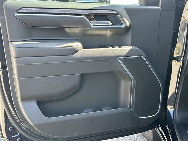 New 2026 GMC Sierra 1500 Elevation w/ LPO, Elevation Black Package image 19