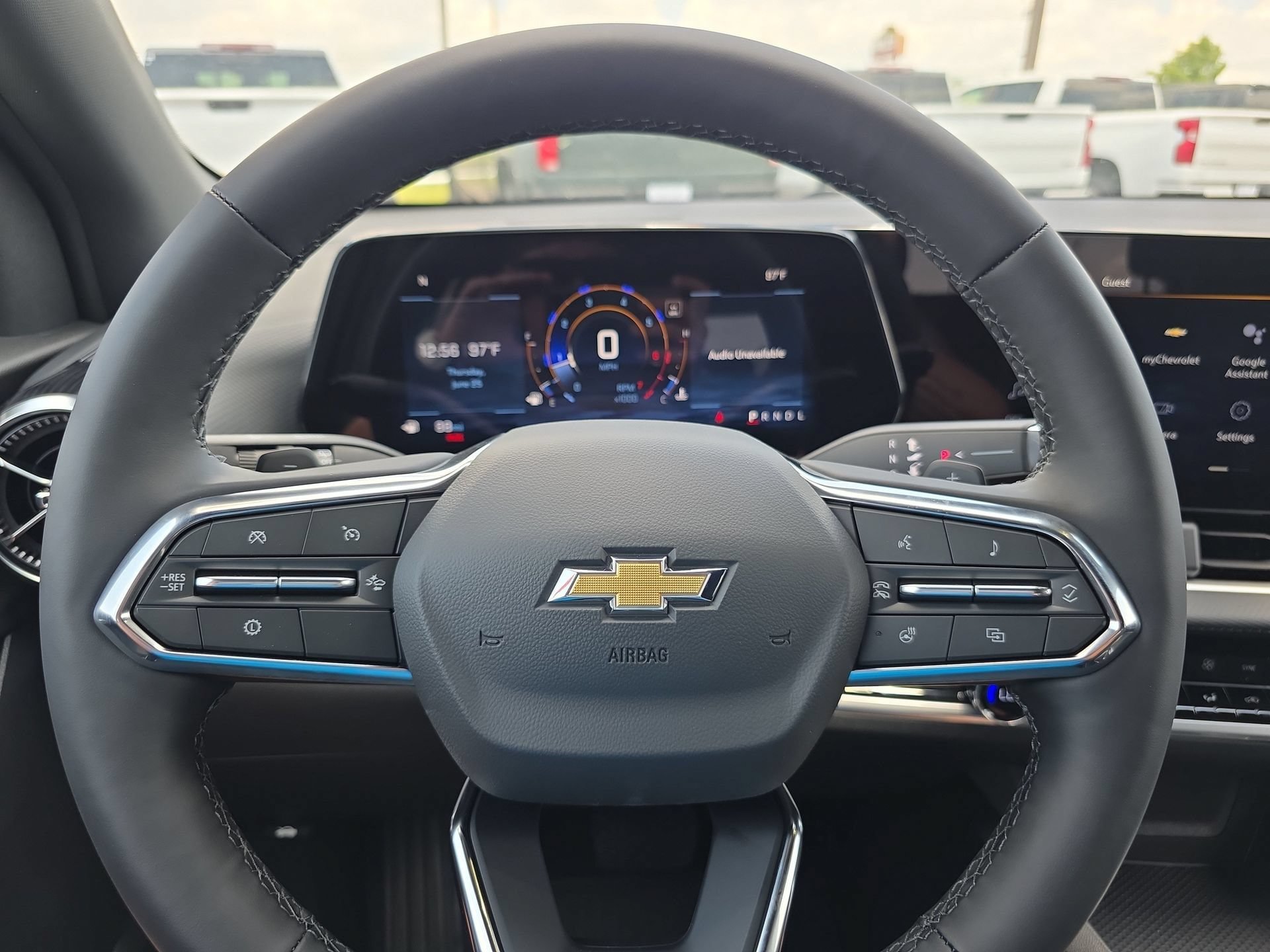 New 2026 Chevrolet Equinox LT w/ Convenience Package II FWD image 18