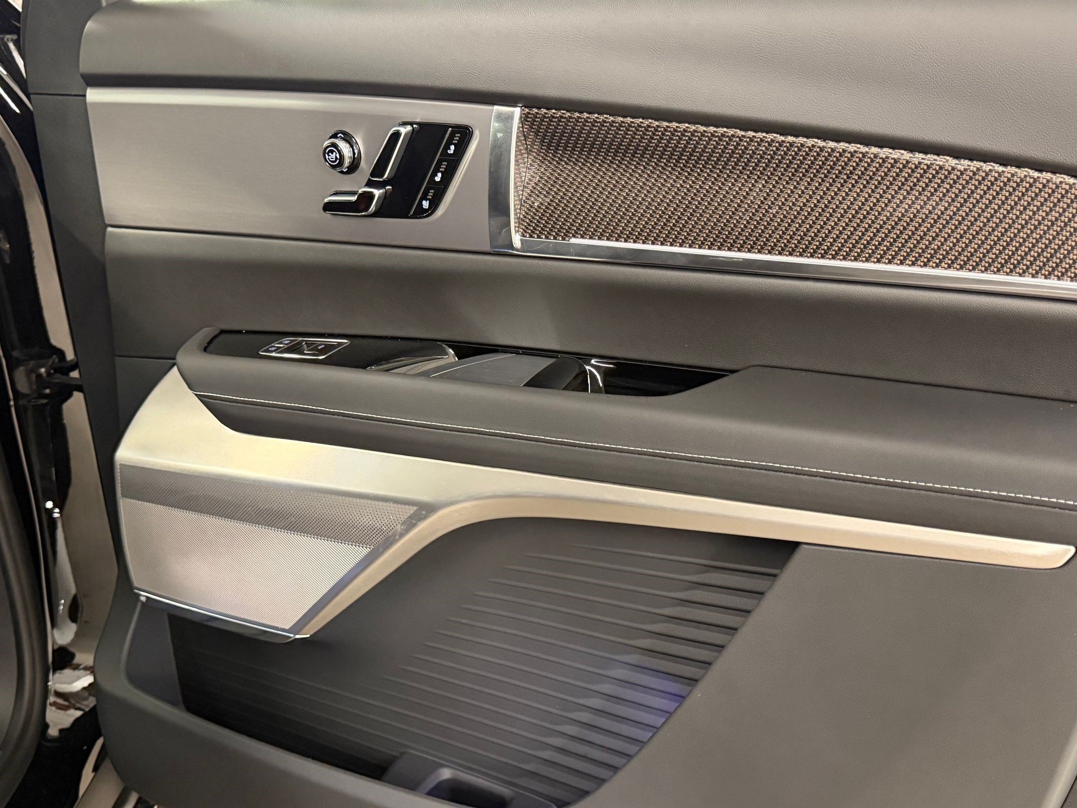 New 2027 Cadillac Vistiq Luxury AWD/4WD image 52