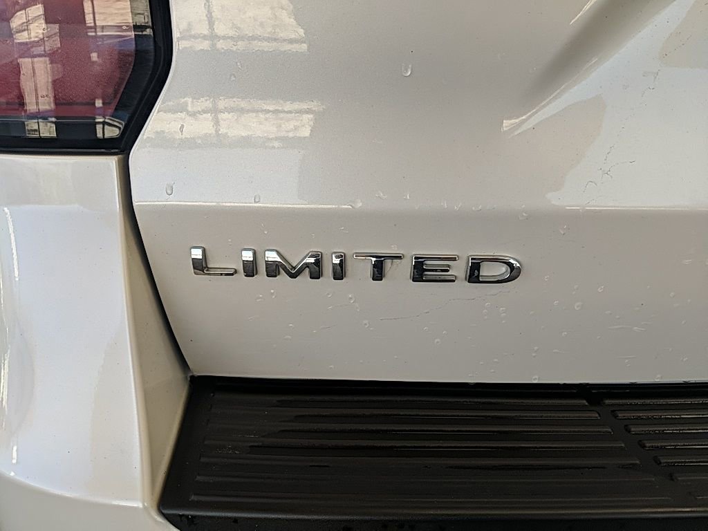 Used 2018 Ford Expedition Limited w/ Equipment Group 302A image 8