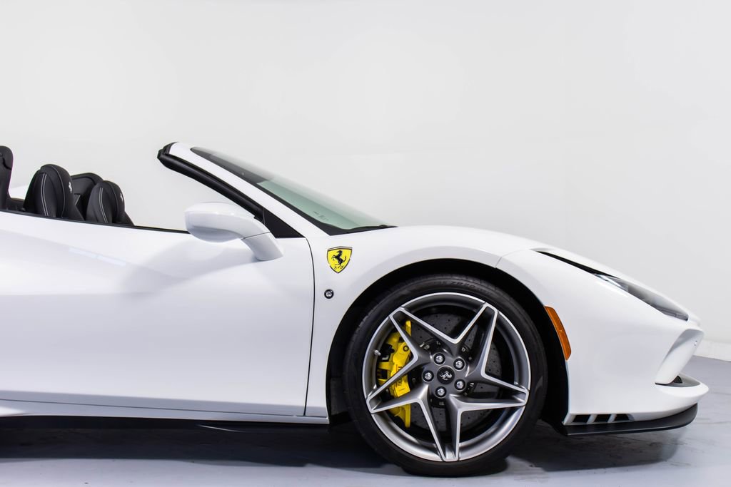 Certified 2022 Ferrari F8 Tributo image 17