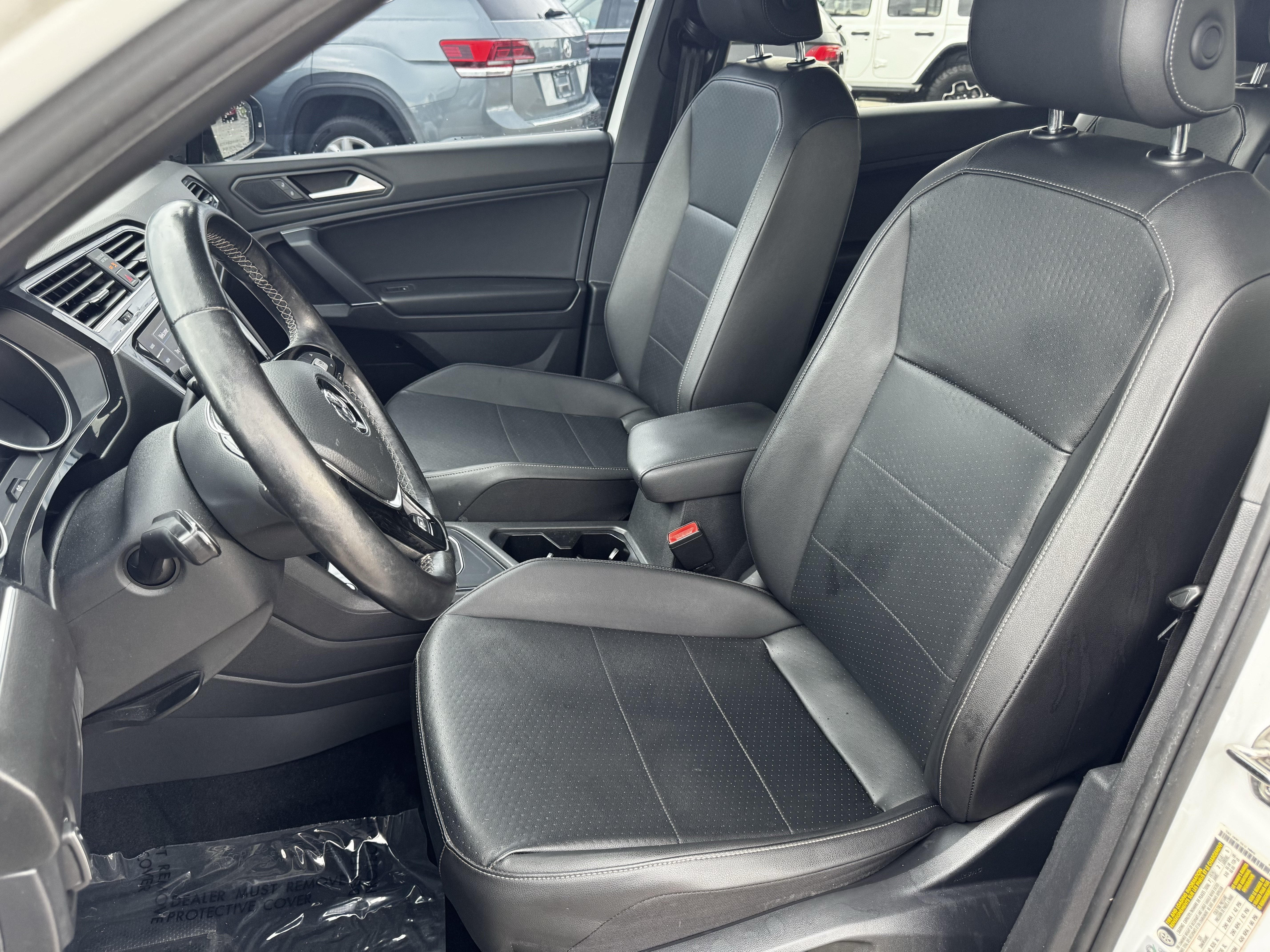 Used 2020 Volkswagen Tiguan SE R-Line FWD image 20