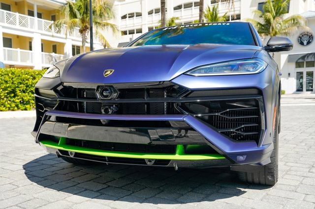 Used 2025 Lamborghini Urus SE image 40
