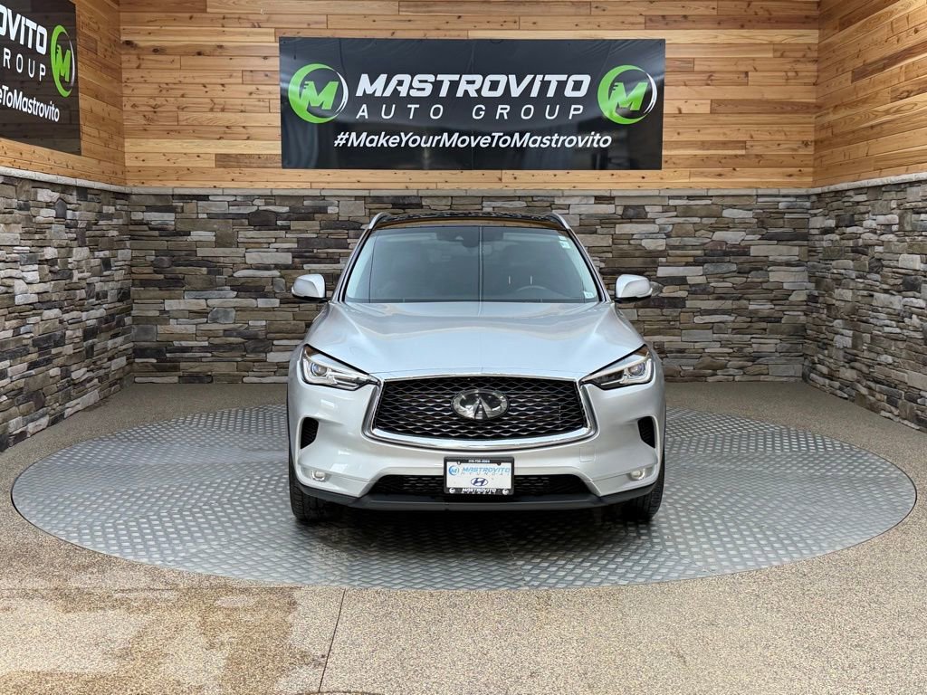 Used 2019 INFINITI QX50 Luxe w/ Navigation Package AWD/4WD image 3
