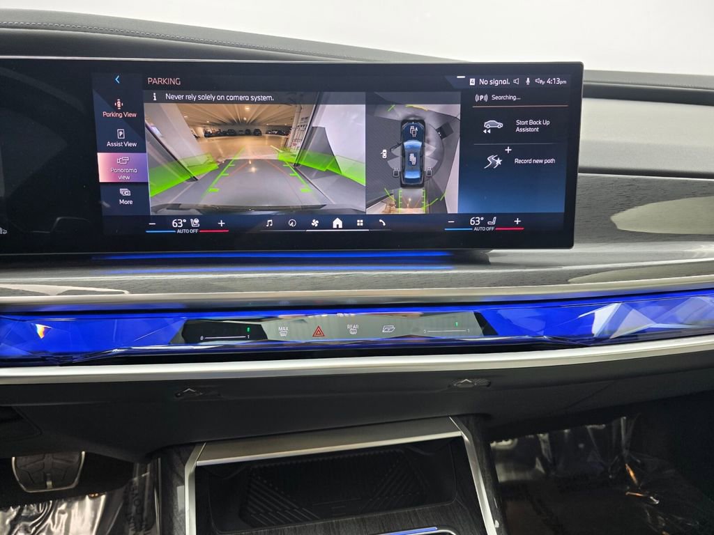 Used 2024 BMW 760i xDrive w/ Executive Package image 24