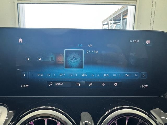 Used 2022 Mercedes-Benz GLB 250 image 28