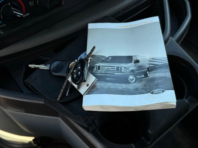 Used 2014 Ford E-250 and Econoline 250 image 2