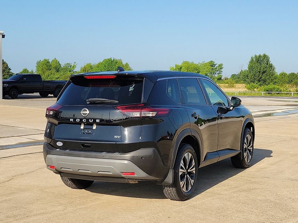 Used 2022 Nissan Rogue SV FWD image 5