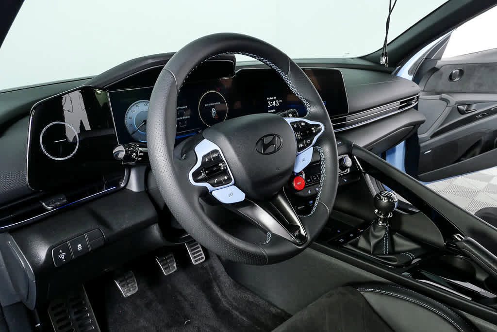 Certified 2025 Hyundai Elantra N image 4