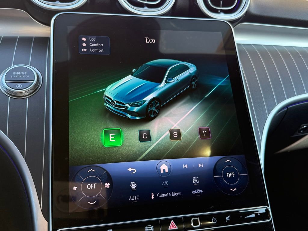Used 2025 Mercedes-Benz C 300 Sedan image 21