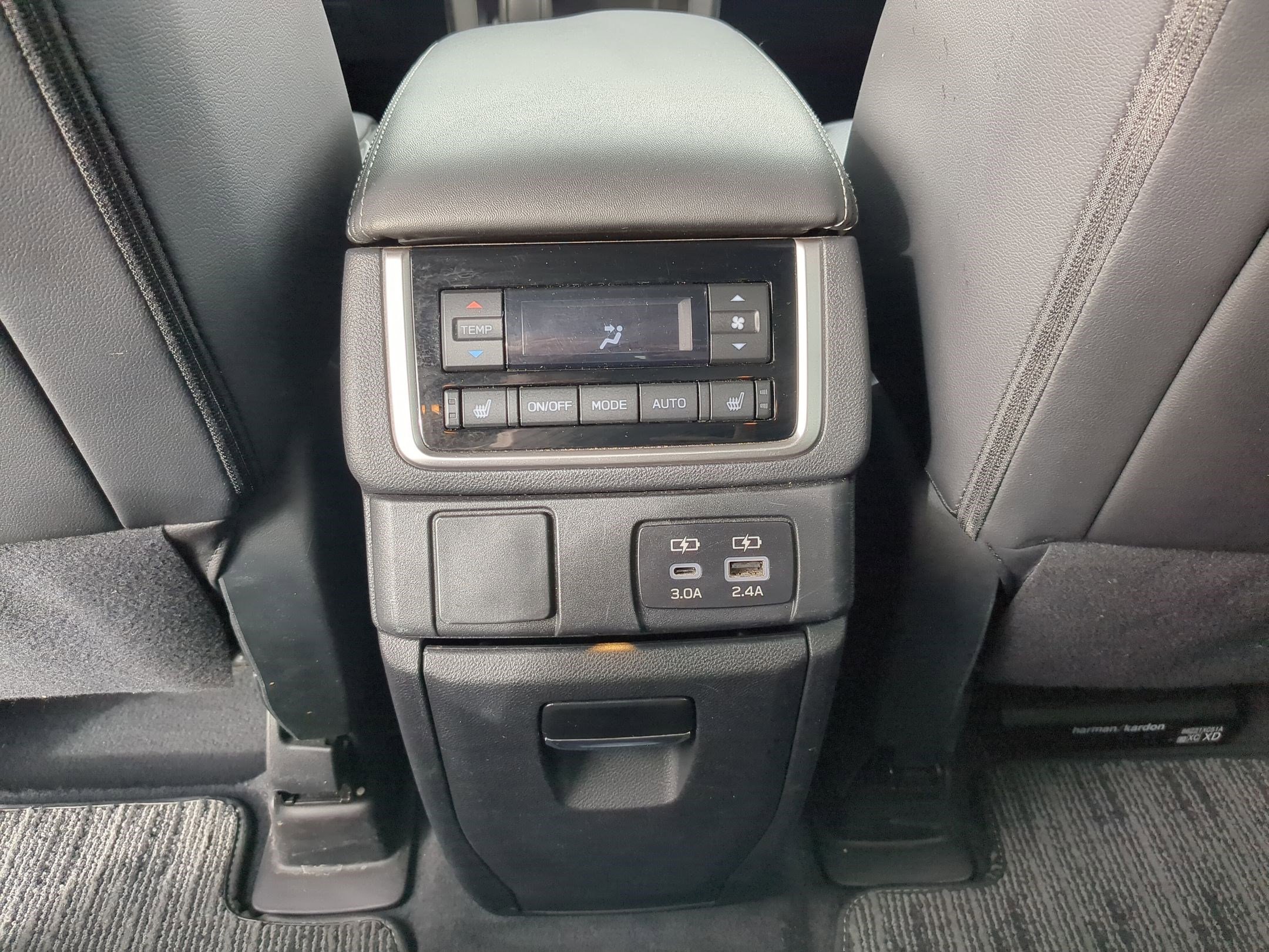 Used 2023 Subaru Ascent Limited w/ Technology Package image 30