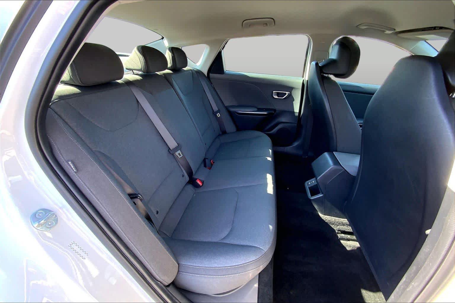 Used 2025 Kia K4 FWD image 20