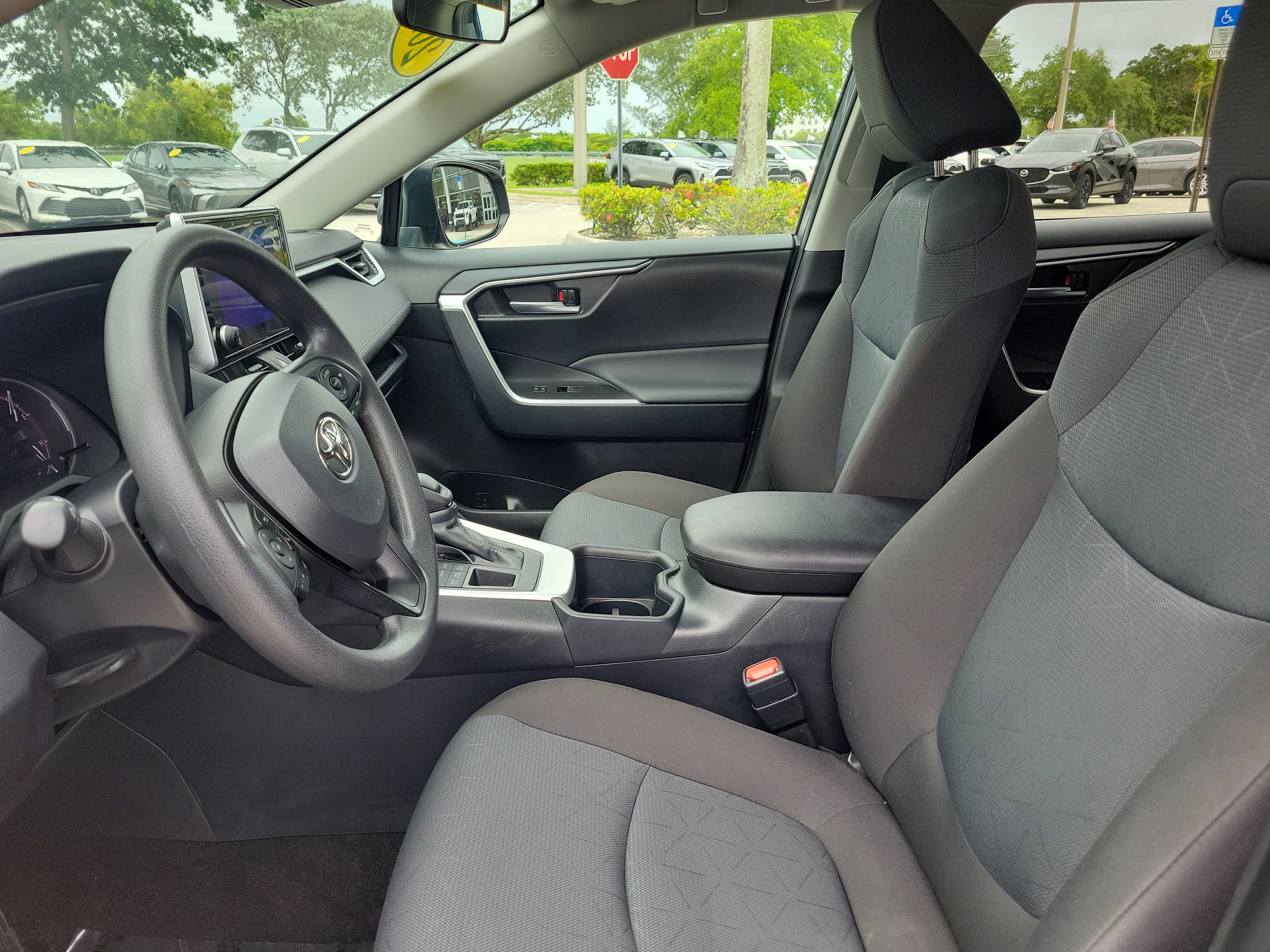 Certified 2025 Toyota RAV4 XLE AWD/4WD image 25