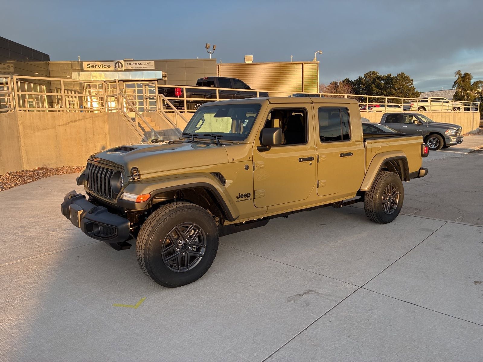 New 2026 Jeep Gladiator Sport