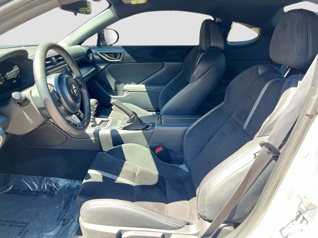 Used 2024 Toyota GR86 Premium RWD image 21